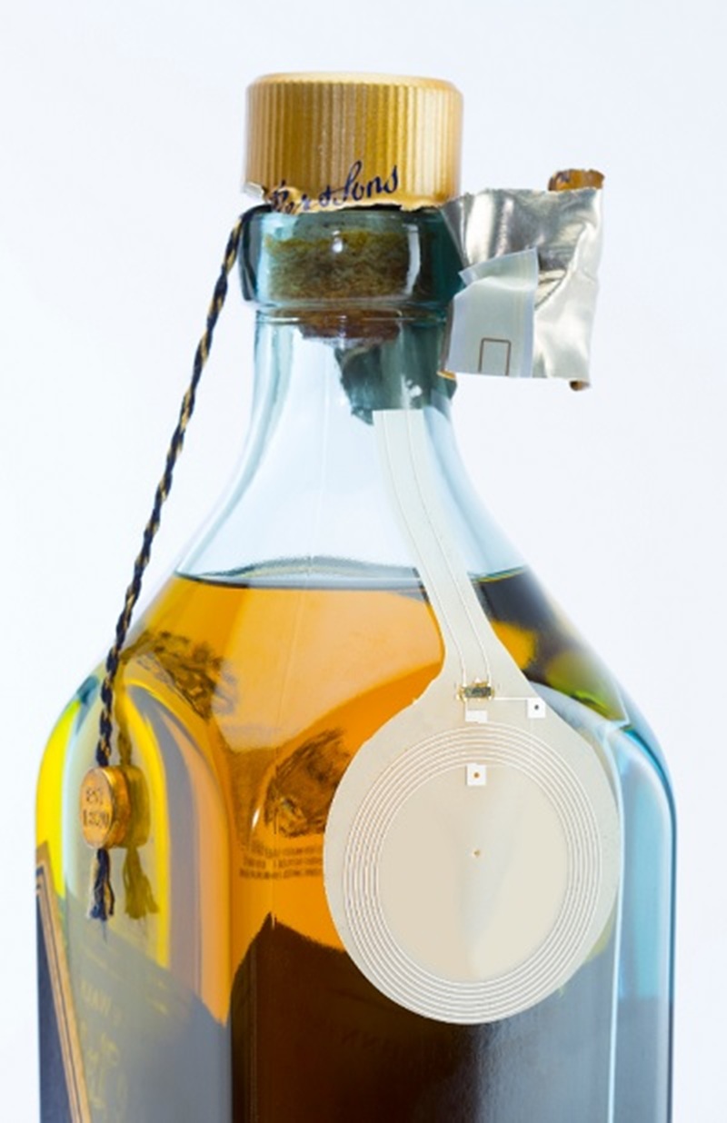 Chai Whisky đã mở lắp